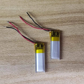 BAT13	Electrónico Batería Universal Litio Recargable 24*8*5mm 3.7V 240mA (Electrónico Auricular)