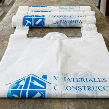 EM024	Empaque Bolsa Gabacha Reciclaje 12mic*30(14)cm*60cm Blanco 25/paquete