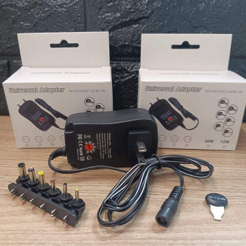 F052	Electrónico Cargador Transformador 110-220V/03-12V 30W (Universal)