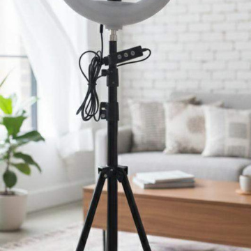 EL013	Electrónico Luz Youtuber Circular Frontal RGB de 10” con soporte