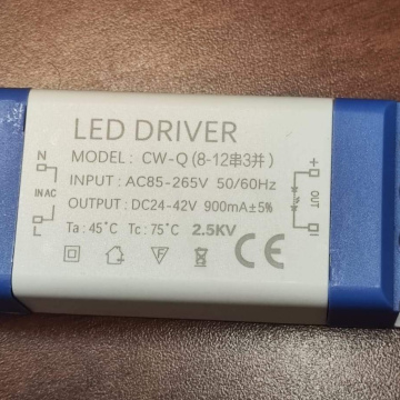 I081.c	Luz Lámpara Led Driver 900mA 36W DC24-42V / AC85-265V (solo Transformador AIWA)