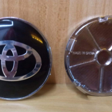 VEH22	Vehicular Tapa-Rim Eje de Llanta Toyota 64i.(68e.) mm Hilux/Prado/Hiace 4X2