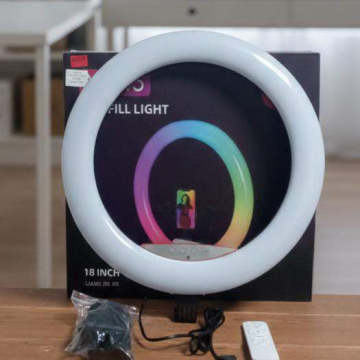 EL010	Electrónico Luz Youtuber Circular Frontal RGB de 18” con soporte